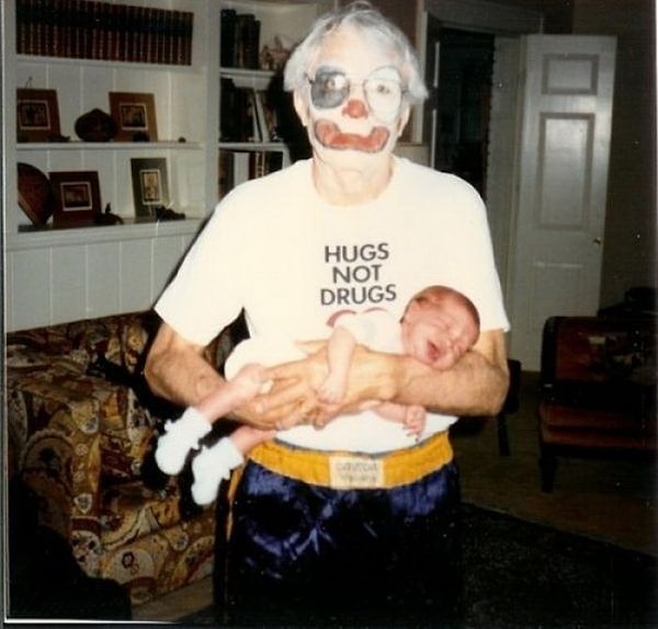 2. "Дедушка-недоразумение"