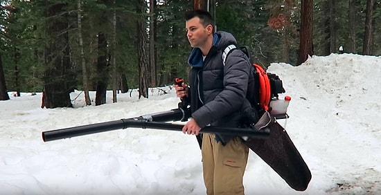 Kartopu Savaşları Artık Gerçek Anlamda Bir Savaş Oluyor: Seri Halde Kartopu Atan Makine