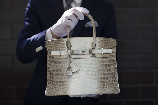 Сумки «Birkin» от Hermès стали выгоднее золота для инвестиций