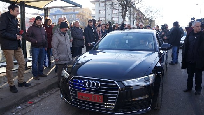 Ulaşım Zammı Protestosu: Kırmızı Plakalı Makam Aracıyla Kızılay'a Yolcu Taşıdı