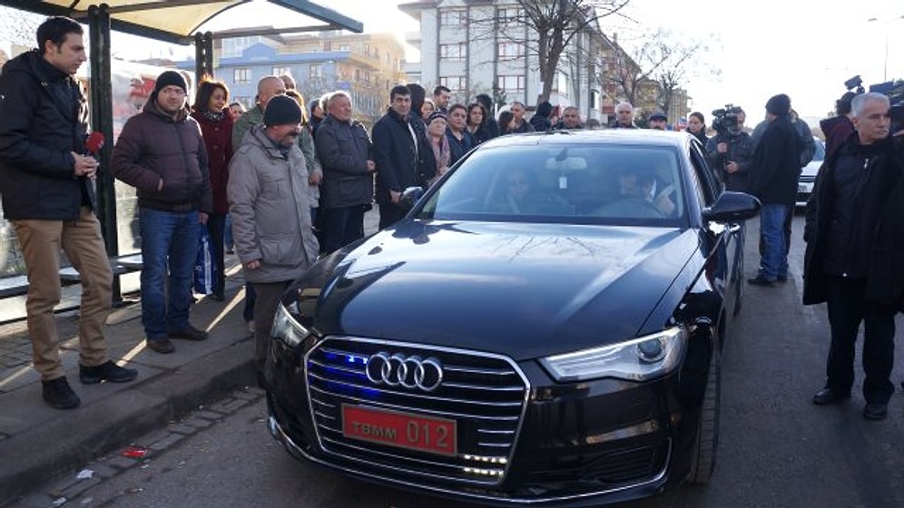 Ulaşım Zammı Protestosu: Kırmızı Plakalı Makam Aracıyla Kızılay'a Yolcu Taşıdı