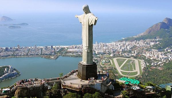 2. Rio'daki İsa heykelinin içi boş...