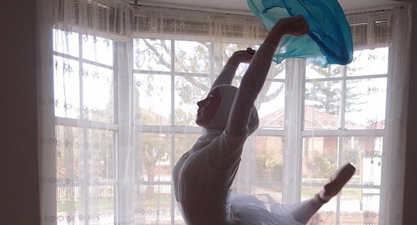 Стоимость обучения составляет около 10 000 AUD(1 AUD = $0,7).