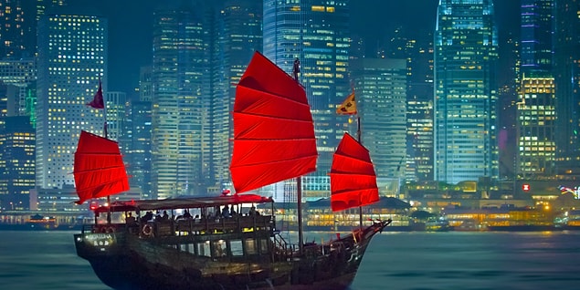 5. Bir turizm filminde Hong Kong'u tanıtırken tabii ki böyle bir kareye yer verilir.