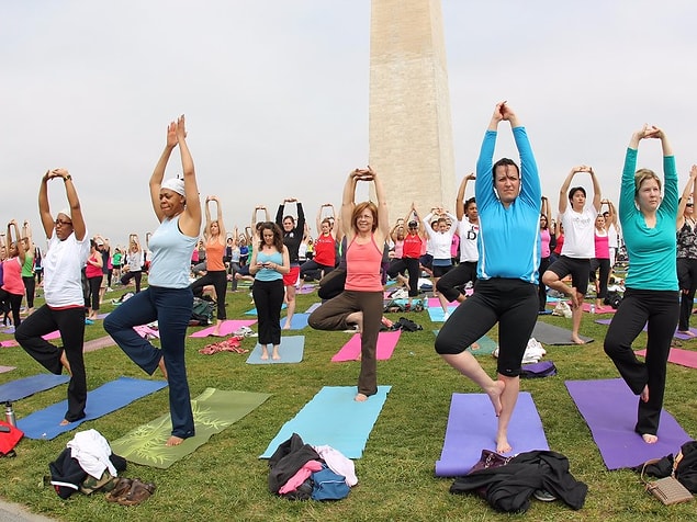 12. Yoga yapın