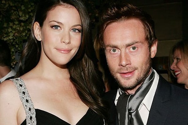 12. Лив Тайлер и Ройстон Лэнгдон