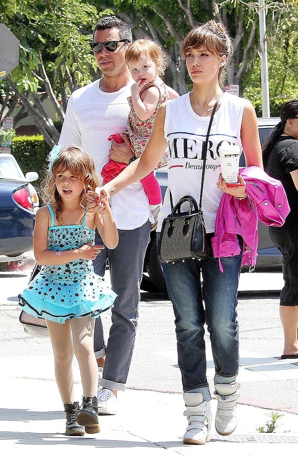 4. Джессика Альба и Кэш Уоррен