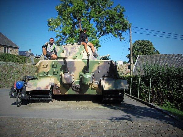10. Belçika - Terkedilmiş Panzer Tankı