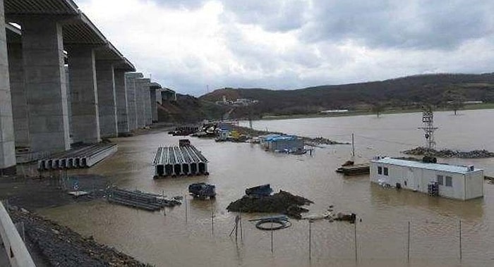 3. Köprü Şantiyesi Sular Altında