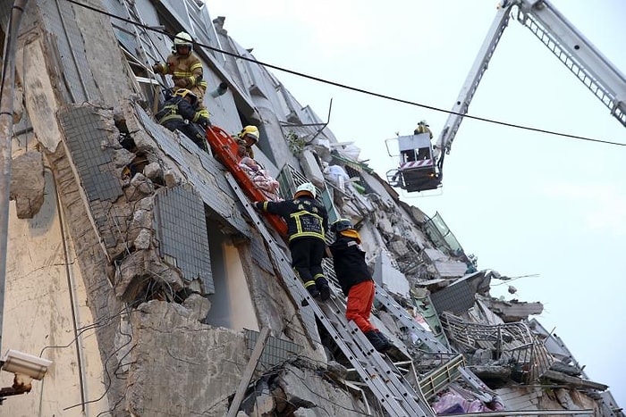 Tayvan'da 6,4 Büyüklüğünde Deprem: Ölü Sayısı 23'e Yükseldi