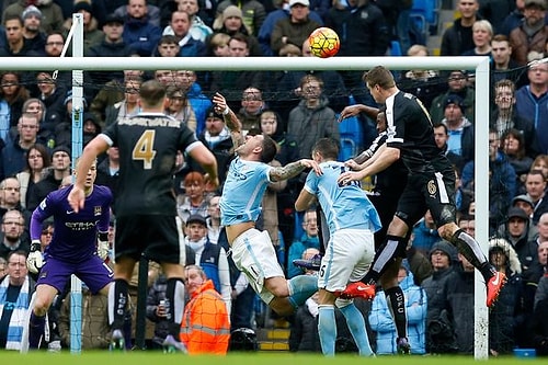 Leicester, Manchester City'i Dağıttı