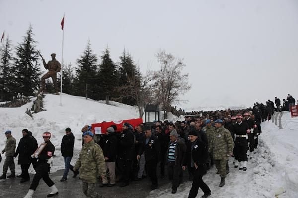 Şehit jandarma Abdulselam Özatak'ın cenazesi toprağa verildi