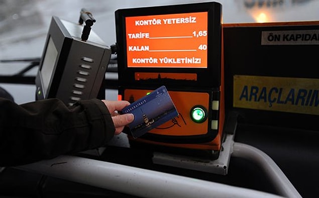 2. 454 Bin Kere Akbil Basıp, 454 Bin Kere Metrobüs Çilesini Çekebilirsin