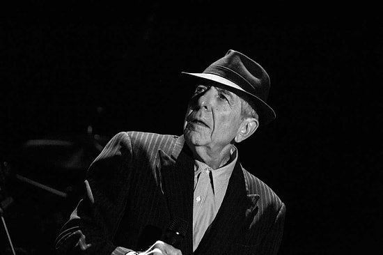 Müziğin Yaşayan Efsanesi Leonard Cohen'den Saygıdan Önümüzü İlikletecek 19 Söz