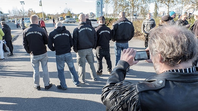 Ancak polis ve Finlandiya hükümeti bu çeteye karşı şimdilik kayıtsız gibi görünüyor.