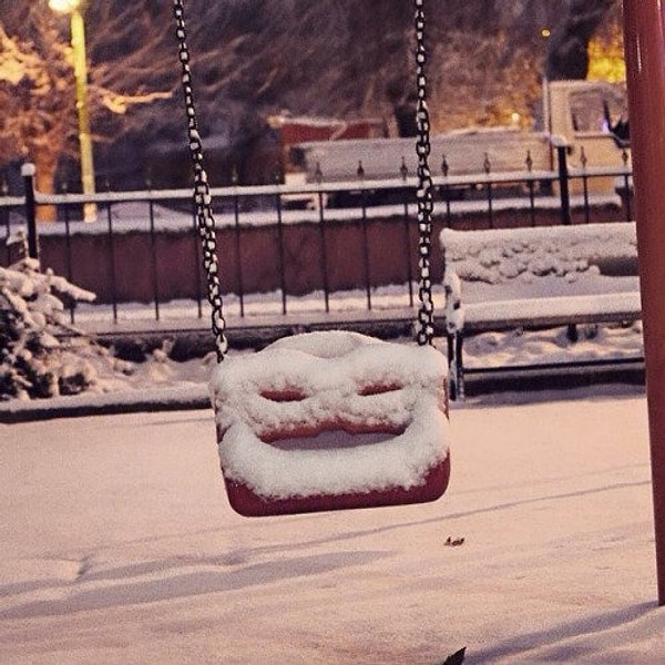 4. Не зря же качели веселые :)