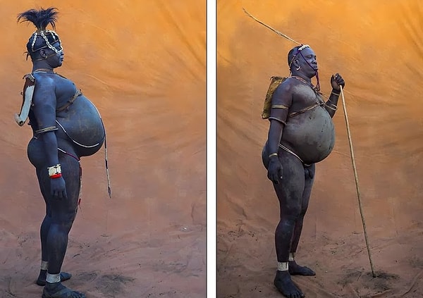 Выйдя из своих хижин, они начинаю 4 часа ходить вокруг дерева, которое в деревне считается священным.