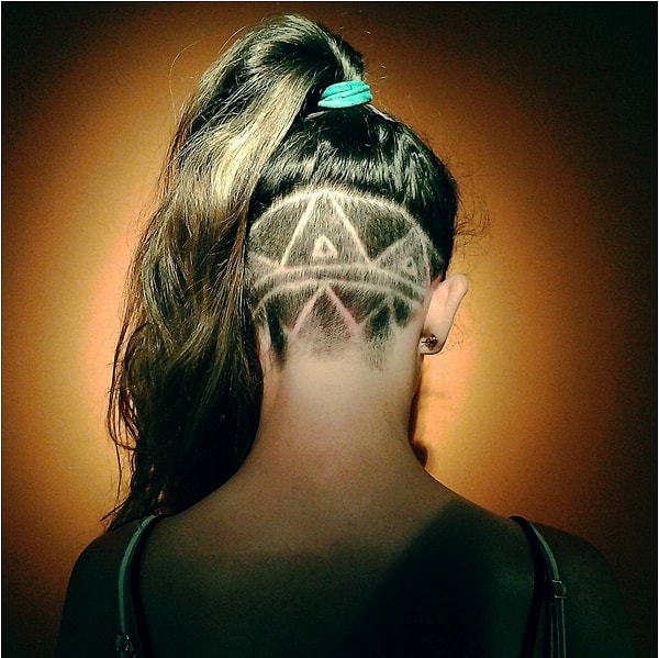 18. В этническом стиле.