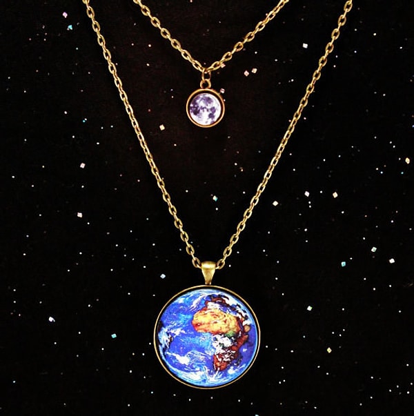 9. Сочетание Луны и Земли. Неотразимо: