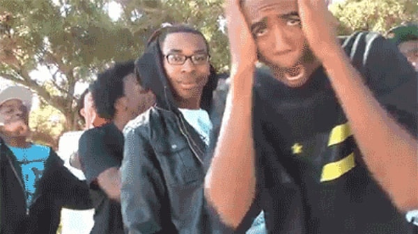 13. Как ни странно, но ты обожаешь, когда покупатель хочет видеть твоего менеджера. Ты прекрасно знаешь, что ты прав, и хочешь увидеть все оттенки разочарования на лице покупателя.