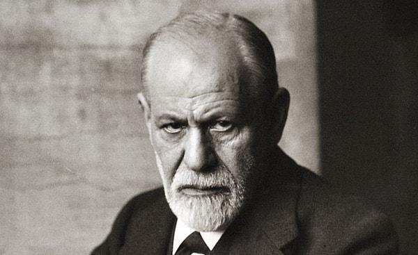 Sigmund Freud’a göre Karamazov Kardeşler yazılmış en iyi romandır.