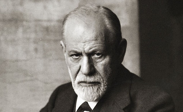 Sigmund Freud’a göre Karamazov Kardeşler yazılmış en iyi romandır.