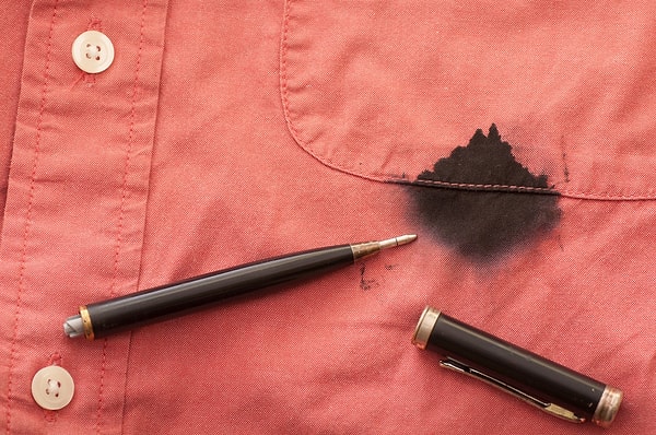 4. Что делать со следами от ручки на одежде?