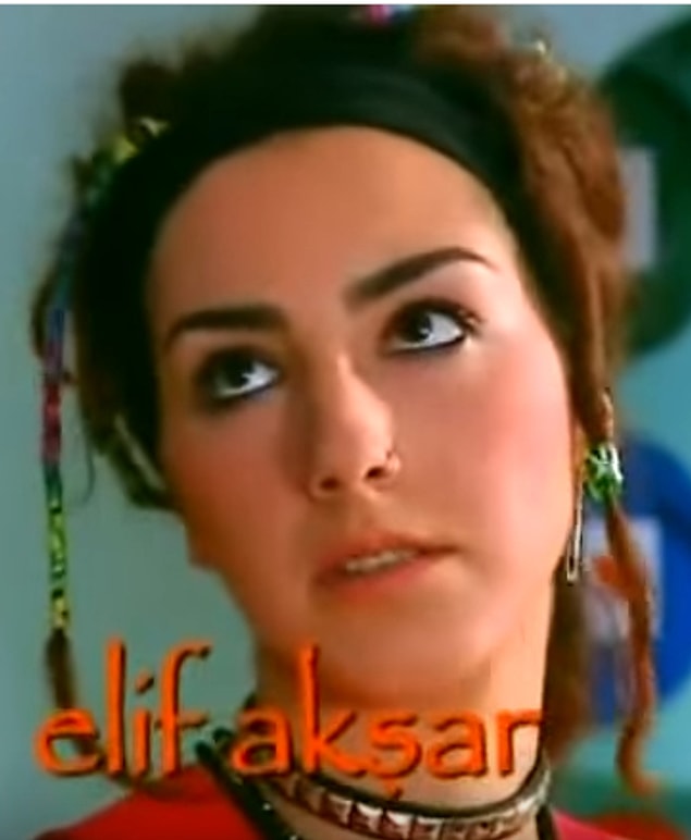 10. Elif Akşar