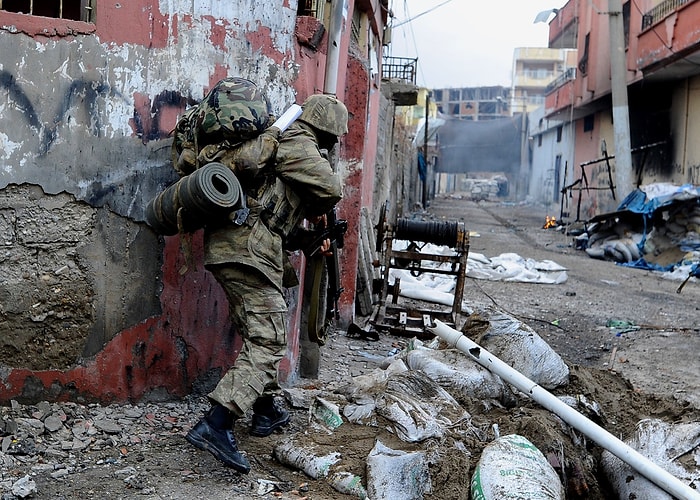 Cizre'de Terör Saldırısı: 2 Şehit