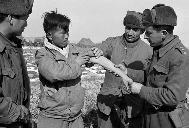 15. Necmettin Özçelik arşivindeki pek çok değerli fotoğrafla o döneme tanıklık etmek mümkün.