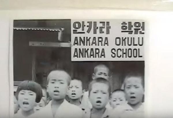 3. Savaş sırasında Türk birliğinin bulunduğu yerlerden biri olan Suwon'da askerler yetim kalan çocuklara bakmak için bir okul açmıştı.