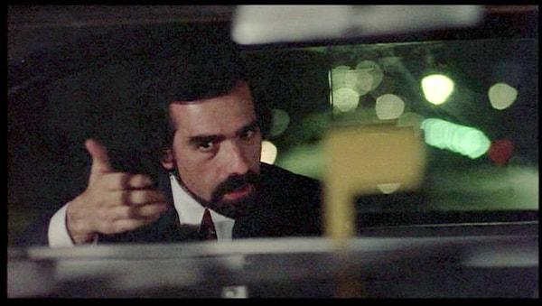 8. Yolcu rolünü oynayacak aktör başka bir film setinde yaralanınca bu rolü yönetmen Martin Scorsese kendisi oynamıştır.