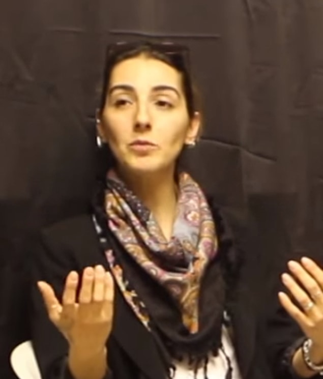10. Elif Akşar