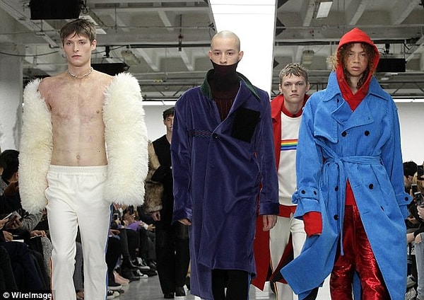 Так, молодой человек вернулся на подиум и продолжил заниматься своим любимым делом!