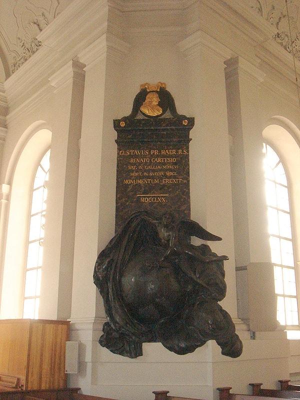 15. Adına 18. yüzyılda yapılan anıt İsveç'teki kilisede korunmaktadır.