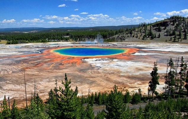 5. Grand Prismatic Springs / ABD
