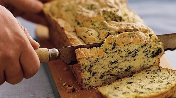 5. Луковый хлеб со шпинатом