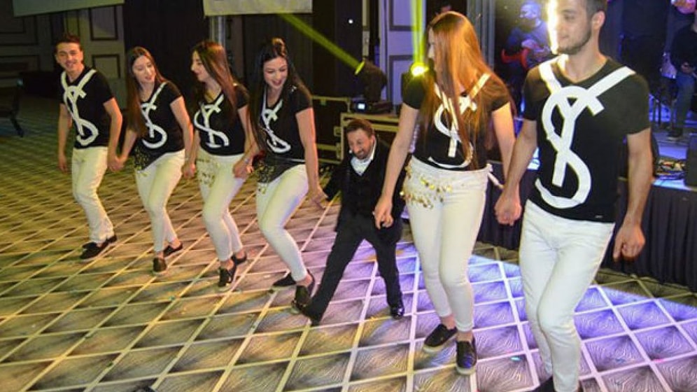 Köksal Baba'ya Rüya Gibi Doğum Günü Partisi