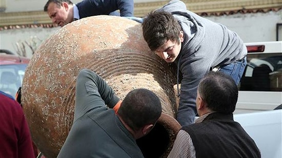 Trabzon'da Balıkçıların Ağına 300 Kiloluk Bizans Küpü Takıldı