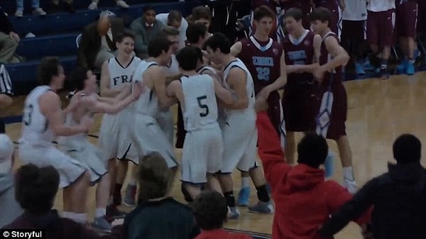 Ve ardından coşku seli