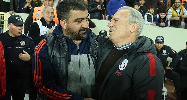 Ümit Özat: "10 Kişi Kalmış Galatasaray'a 3-4 Tane Atmamız Gerekirdi"