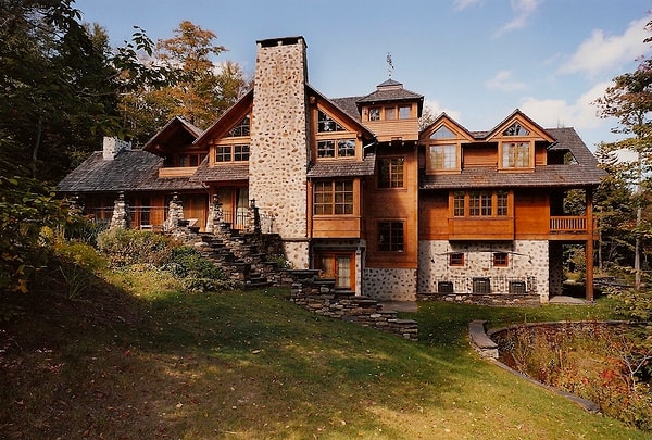 Твой дом - домик в горах, окруженный лесом!