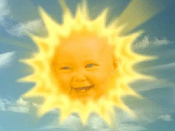 11. Güneşin içinde beliren ise o zamanlar daha küçük bir bebek olan Jessica Smith'in görüntüsüdür.