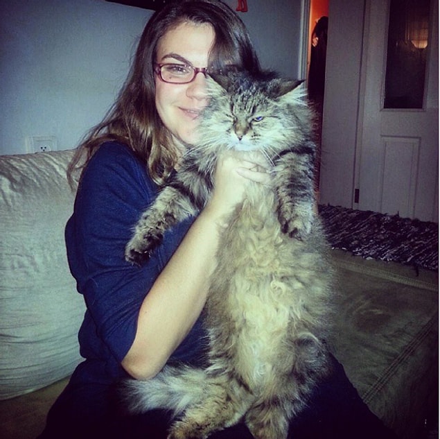 21. Ve fakat onu sevmekten asla vazgeçemezsiniz. ^^