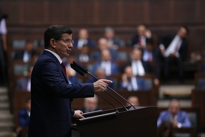 Davutoğlu: ‘Bombardımanları Alçak Rus Uçakları Yaptı’