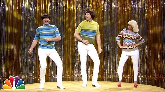 Jimmy Fallon, Christina Aguilera ve Will Ferrell'den 'Dar Pantolonlar' Performansı