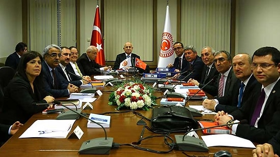 Anayasa Uzlaşma Komisyonu Dağıldı