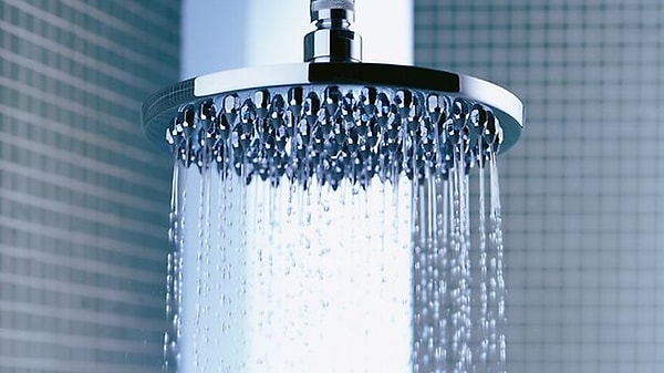 13. Предпочтите душ принятию ванны.