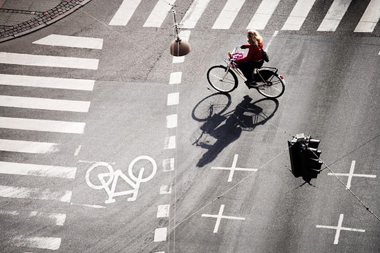Kopenhag'ın Yeni Trafik Lambaları Bisikletlileri Tanıyor ve Yardımcı Oluyor