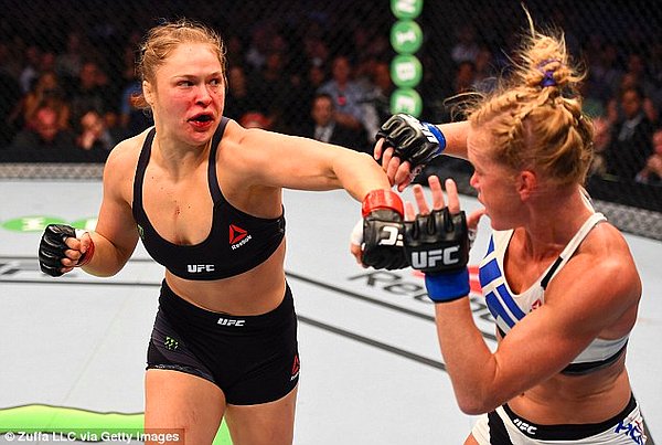 Gönüllerin şampiyonu Ronda Rousey'i aldığı doğru karardan dolayı bizde alkışlıyoruz. 👏👏👏